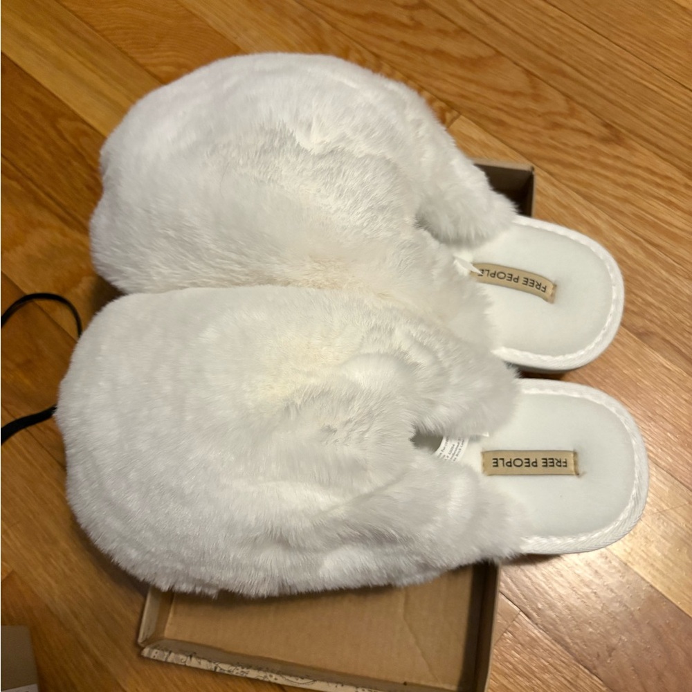 Free People White Furry Slippers